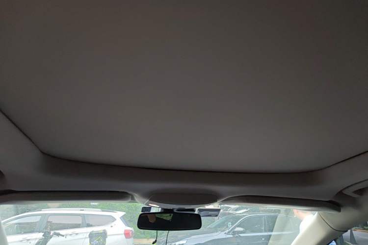 Used Ford Edge 2016 EcoBoost 245 Four-Wheel Drive Titanium 7-Seater Headliner