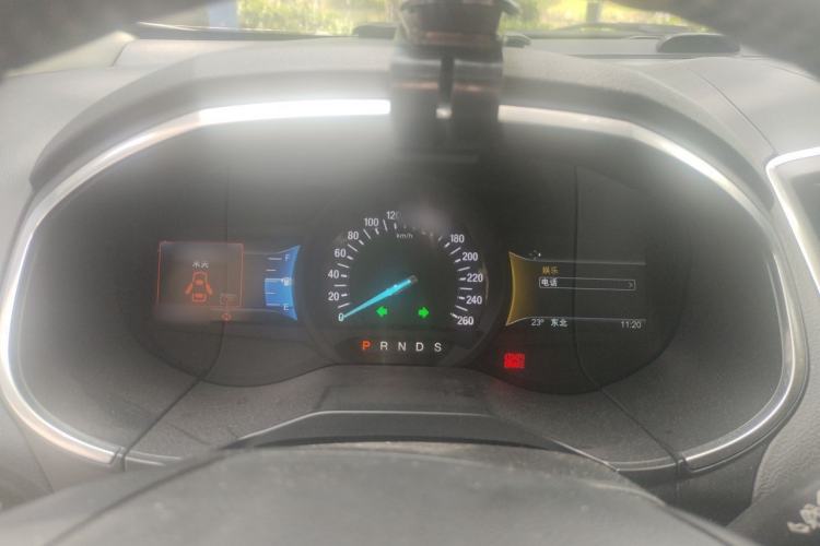 Used Ford Edge 2016 EcoBoost 245 Two-Wheel-Drive Titanium 7-Seater Instrument Cluster