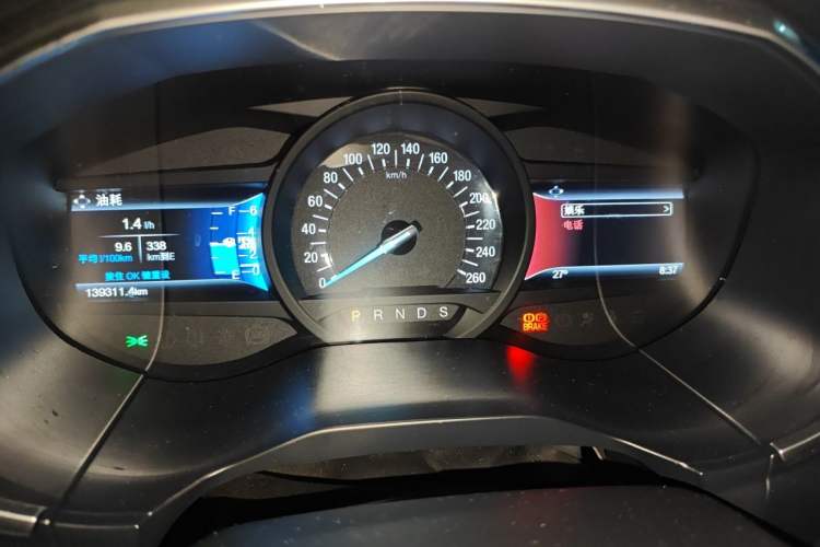 Used Ford Edge 2016 EcoBoost 245 Two-Wheel-Drive Titanium 7-Seater Instrument Cluster