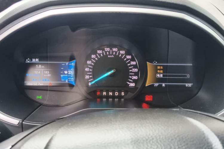 Used Ford Edge 2016 EcoBoost 245 Four-Wheel Drive Titanium Edition 7-Seater Instrument Cluster