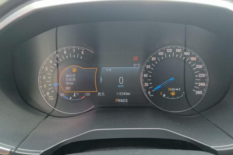 Used Ford Edge 2016 EcoBoost 245 Four-Wheel Drive Titanium 7-Seater Instrument Cluster