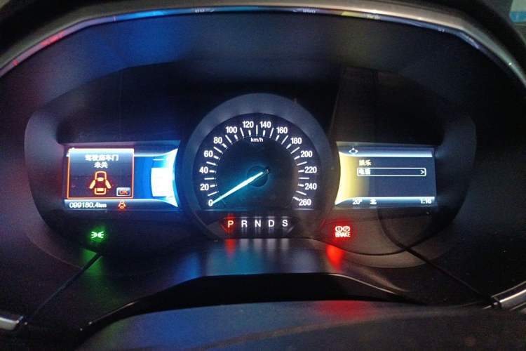 Used Ford Edge 2016 EcoBoost 245 Two-Wheel-Drive Titanium 7-Seater Instrument Cluster