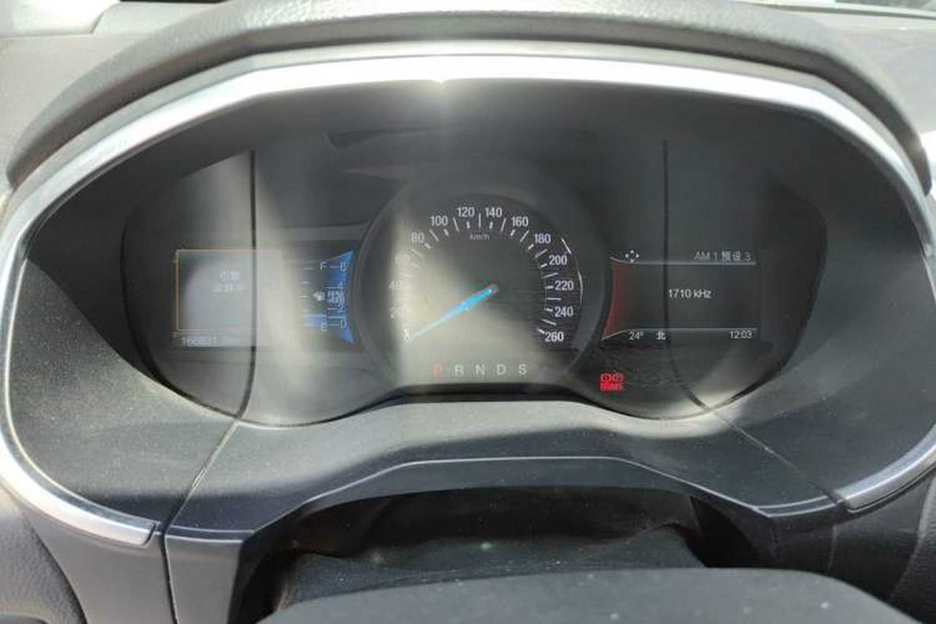 Used Ford Edge 2016 EcoBoost 245 Two-Wheel-Drive Titanium 7-Seater Instrument Cluster