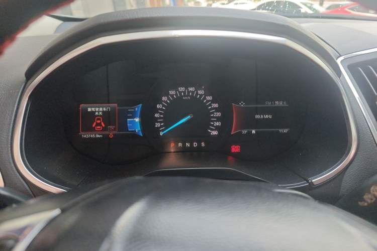 Used Ford Edge 2016 EcoBoost 245 Two-Wheel-Drive Titanium 7-Seater Instrument Cluster