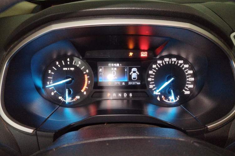 Used Ford Edge 2016 EcoBoost 245 Two-Wheel-Drive Titanium 5-Seater Instrument Cluster