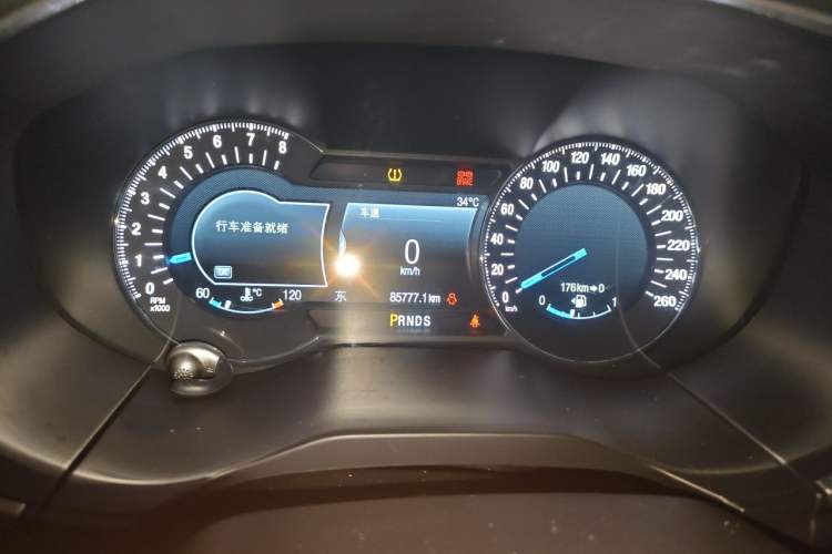 Used Ford Edge 2016 EcoBoost 245 Four-Wheel Drive Titanium 7-Seater Instrument Cluster