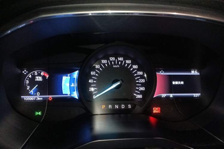 Used Ford Edge 2016 EcoBoost 245 Four-Wheel Drive Titanium Edition 7-Seater Instrument Cluster