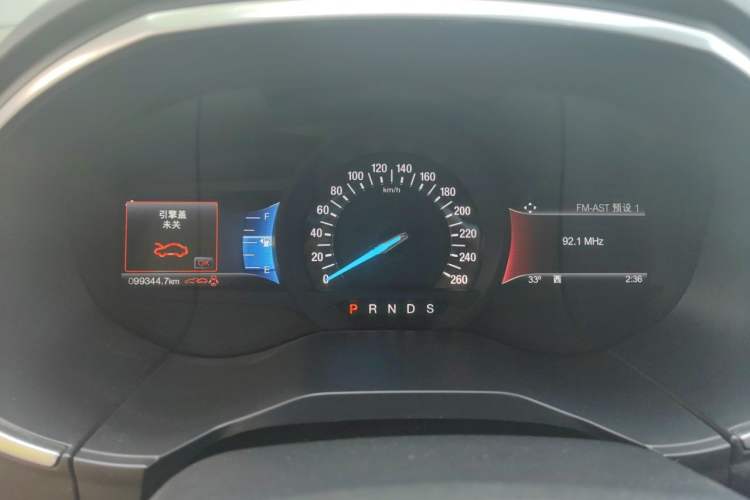 Used Ford Edge 2016 EcoBoost 245 Two-Wheel-Drive Titanium 7-Seater Instrument Cluster