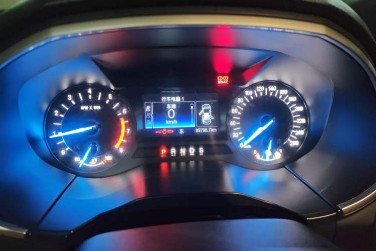 Used Ford Edge 2016 EcoBoost 245 Two-Wheel-Drive Titanium 5-Seater Instrument Cluster