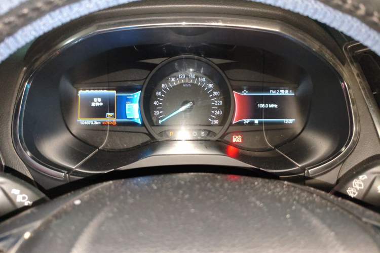 Used Ford Edge 2016 EcoBoost 245 Four-Wheel Drive Titanium Edition 7-Seater Instrument Cluster