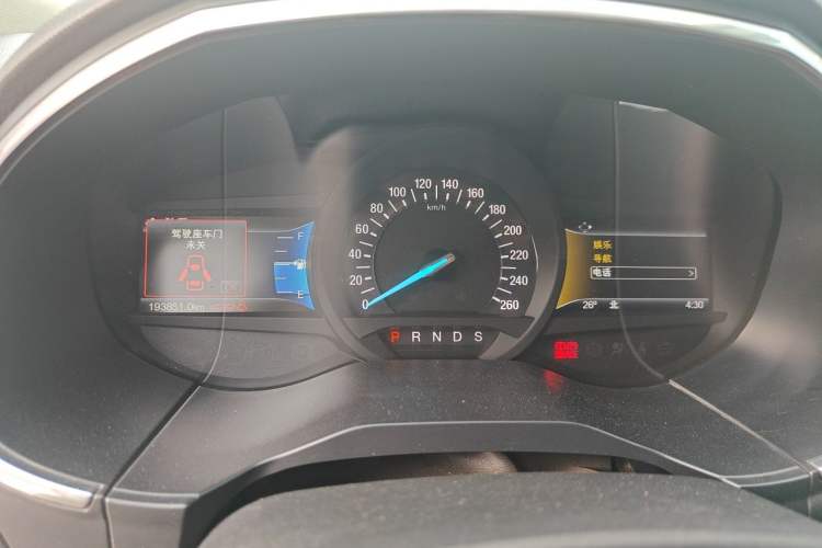Used Ford Edge 2016 EcoBoost 245 Four-Wheel Drive Titanium Edition 7-Seater Instrument Cluster