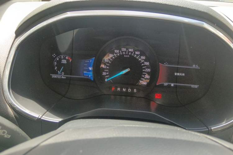 Used Ford Edge 2016 EcoBoost 245 Two-Wheel-Drive Titanium 7-Seater Instrument Cluster