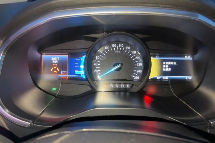 Used Ford Edge 2016 EcoBoost 245 Two-Wheel-Drive Titanium 7-Seater Instrument Cluster