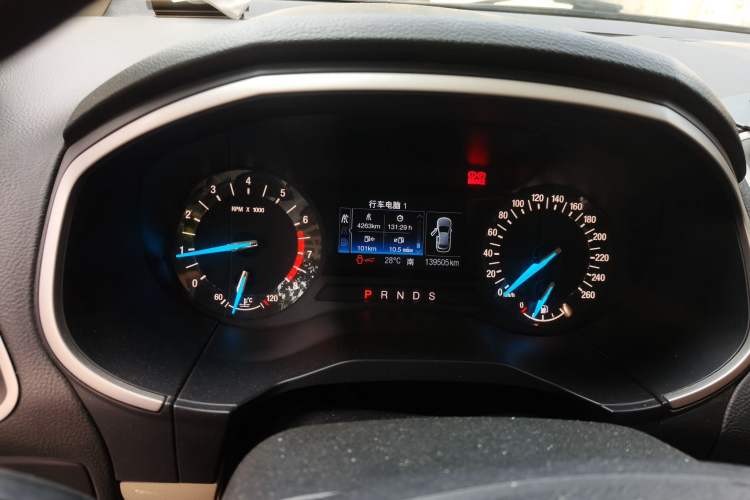 Used Ford Edge 2016 EcoBoost 245 Two-Wheel-Drive Titanium 5-Seater Instrument Cluster