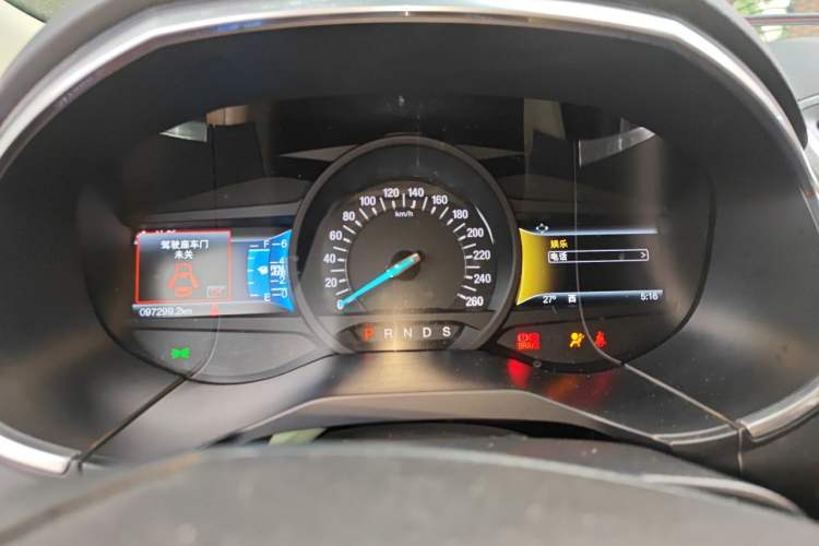 Used Ford Edge 2016 EcoBoost 245 Two-Wheel-Drive Titanium 7-Seater Instrument Cluster