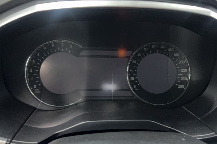 Used Ford Edge 2016 EcoBoost 245 Four-Wheel Drive Titanium 7-Seater Instrument Cluster