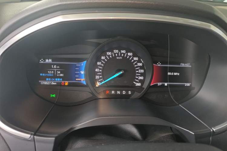 Used Ford Edge 2016 EcoBoost 245 Two-Wheel-Drive Titanium 7-Seater Instrument Cluster