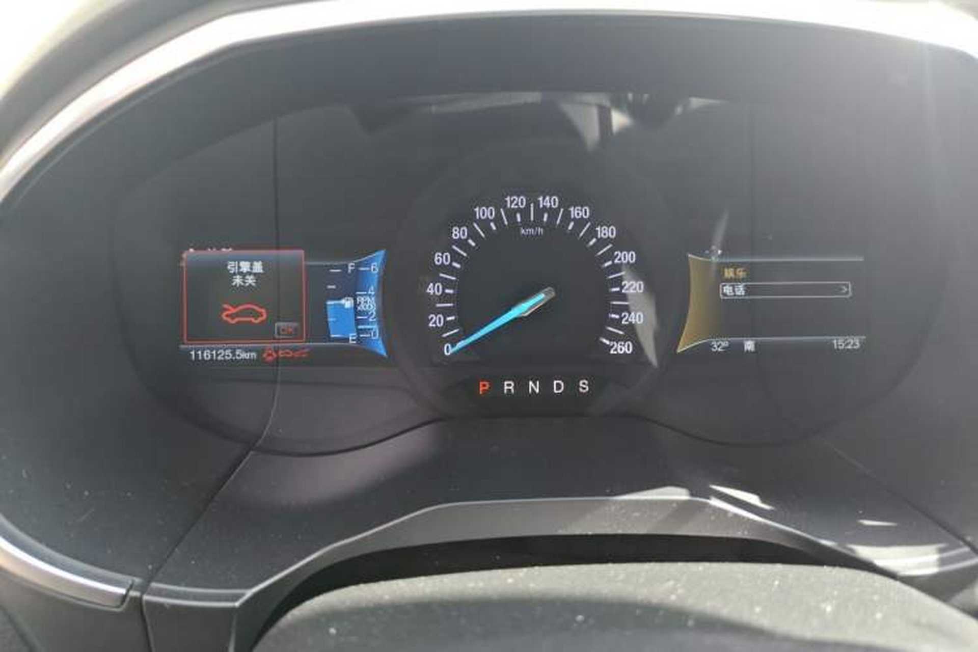 Used Ford Edge 2016 EcoBoost 245 Two-Wheel-Drive Titanium 7-Seater Instrument Cluster