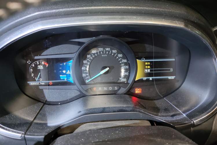 Used Ford Edge 2016 EcoBoost 245 Four-Wheel Drive Titanium Edition 7-Seater Instrument Cluster