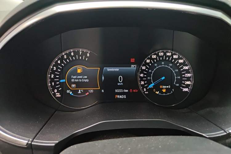 Used Ford Edge 2016 EcoBoost 245 Four-Wheel Drive Titanium 7-Seater Instrument Cluster