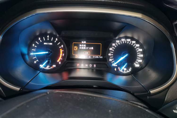 Used Ford Edge 2016 EcoBoost 245 Two-Wheel-Drive Titanium 5-Seater Instrument Cluster