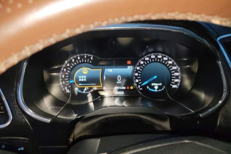 Used Ford Edge 2016 EcoBoost 245 Four-Wheel Drive Titanium 7-Seater Instrument Cluster