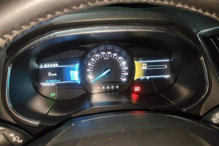 Used Ford Edge 2016 EcoBoost 245 Two-Wheel-Drive Titanium 7-Seater Instrument Cluster