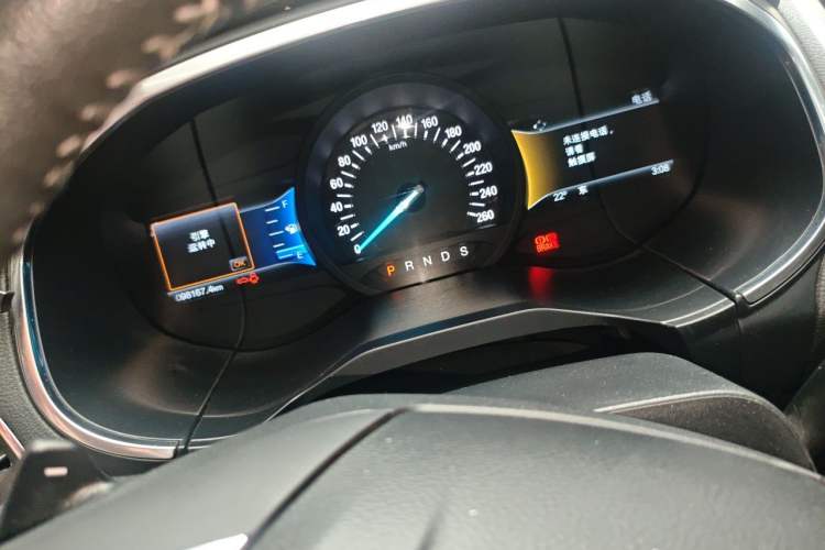 Used Ford Edge 2016 EcoBoost 245 Four-Wheel Drive Titanium Edition 7-Seater Instrument Cluster