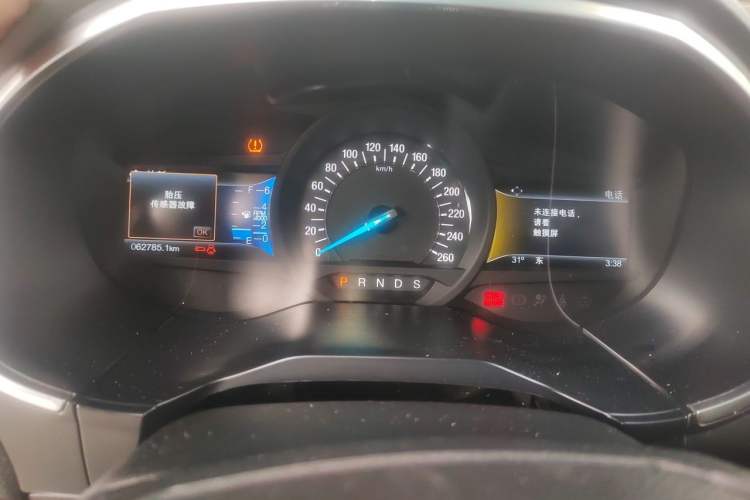 Used Ford Edge 2016 EcoBoost 245 Two-Wheel-Drive Titanium 7-Seater Instrument Cluster