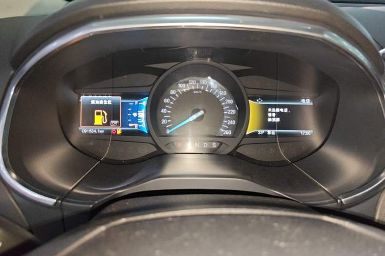 Used Ford Edge 2016 EcoBoost 245 Two-Wheel-Drive Titanium 7-Seater Instrument Cluster