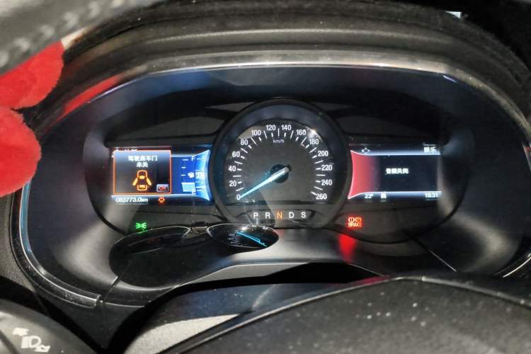 Used Ford Edge 2016 EcoBoost 245 Two-Wheel-Drive Titanium 7-Seater Instrument Cluster