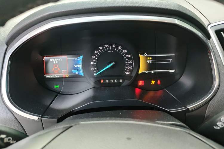 Used Ford Edge 2016 EcoBoost 245 Two-Wheel-Drive Titanium 7-Seater Instrument Cluster