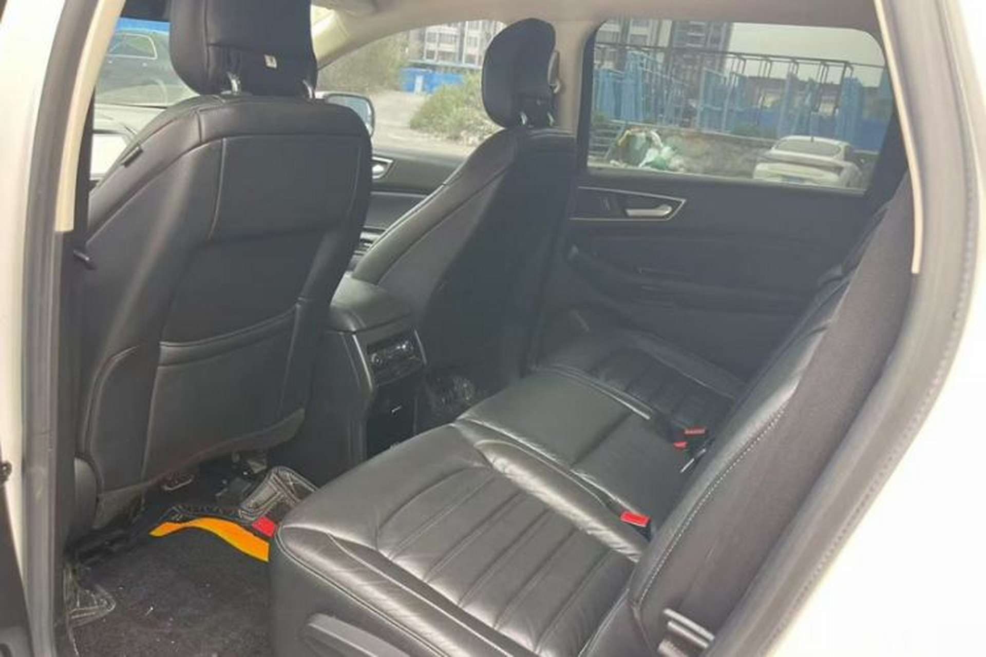 Used Ford Edge 2016 EcoBoost 245 Two-Wheel-Drive Platinum Edition 7-Seater Interior 3