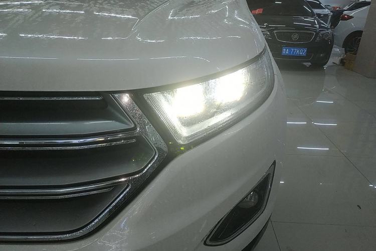 Used Ford Edge 2016 EcoBoost 245 Two-Wheel-Drive Titanium 7-Seater Left Front Headlight