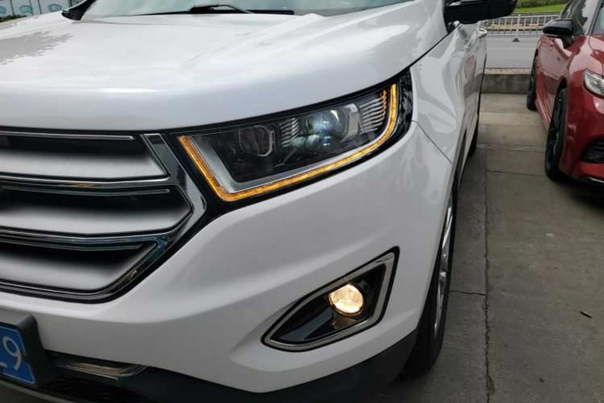 Used Ford Edge 2016 EcoBoost 245 Two-Wheel-Drive Titanium 7-Seater Left Front Headlight