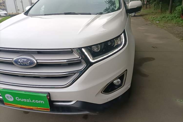 Used Ford Edge 2016 EcoBoost 245 Four-Wheel Drive Titanium 7-Seater Left Front Headlight