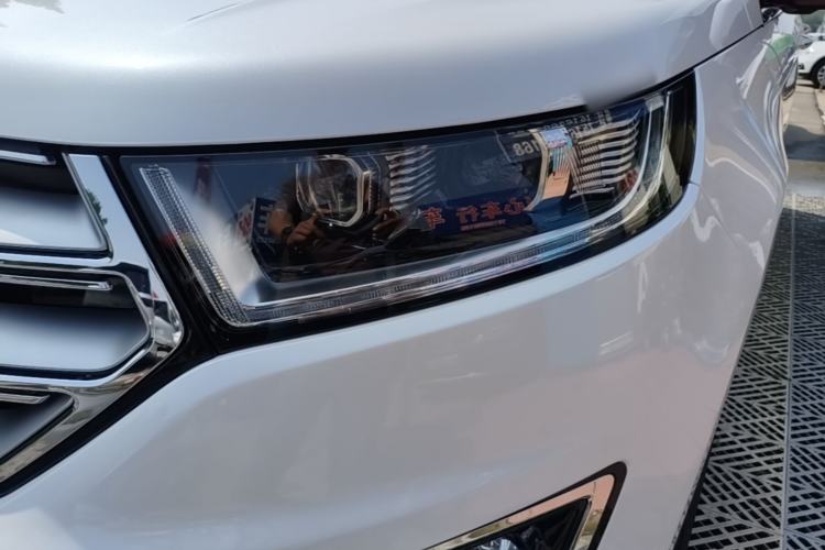 Used Ford Edge 2016 EcoBoost 245 Two-Wheel-Drive Titanium 7-Seater Left Front Headlight