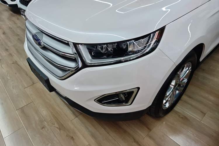 Used Ford Edge 2016 EcoBoost 245 Four-Wheel Drive Titanium Edition 7-Seater Left Front Headlight