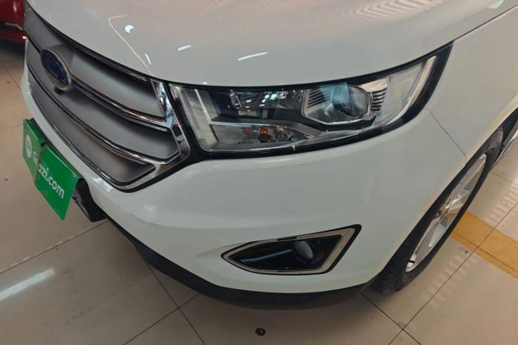 Used Ford Edge 2016 EcoBoost 245 Two-Wheel-Drive Titanium 5-Seater Left Front Headlight