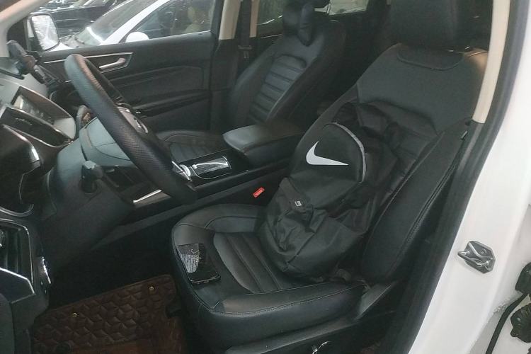 Used Ford Edge 2016 EcoBoost 245 Two-Wheel-Drive Titanium 7-Seater Left Front Seat
