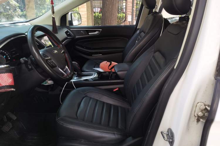Used Ford Edge 2016 EcoBoost 245 Four-Wheel Drive Titanium Edition 7-Seater Left Front Seat