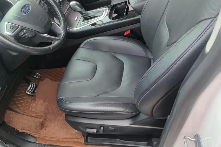 Used Ford Edge 2016 EcoBoost 245 Four-Wheel Drive Titanium 7-Seater Left Front Seat