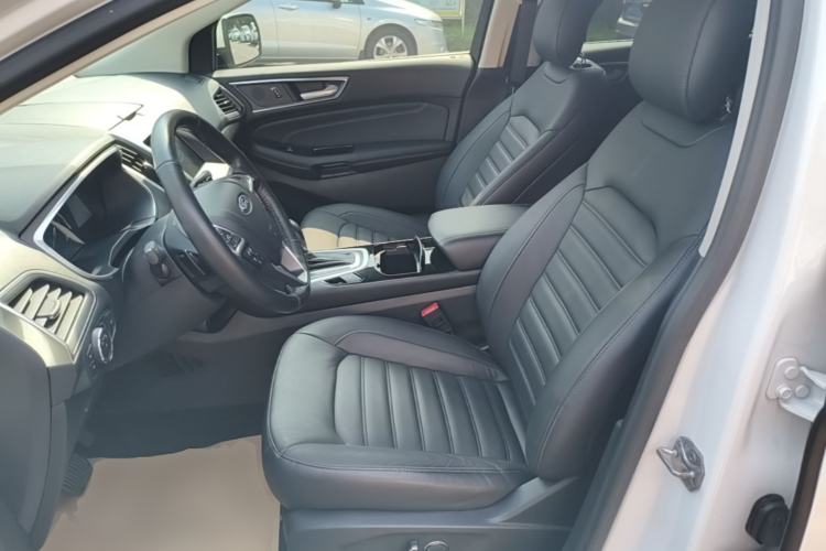 Used Ford Edge 2016 EcoBoost 245 Two-Wheel-Drive Titanium 7-Seater Left Front Seat