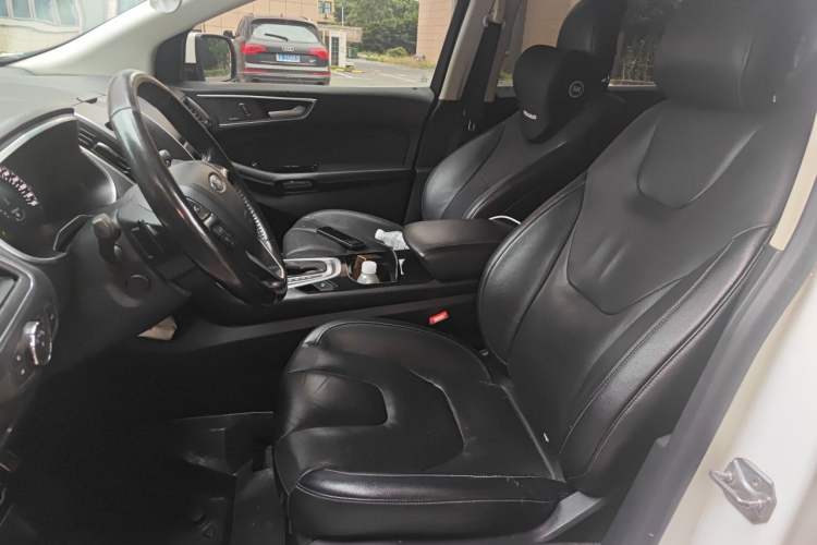 Used Ford Edge 2016 EcoBoost 245 Four-Wheel Drive Titanium 7-Seater Left Front Seat