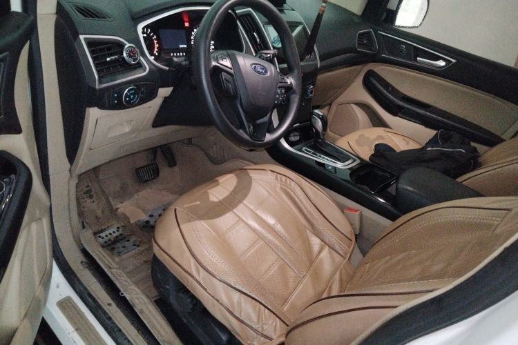 Used Ford Edge 2016 EcoBoost 245 Two-Wheel-Drive Titanium 5-Seater Left Front Seat