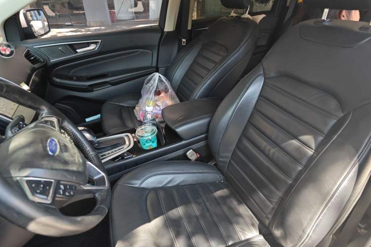 Used Ford Edge 2016 EcoBoost 245 Two-Wheel-Drive Titanium 7-Seater Left Front Seat