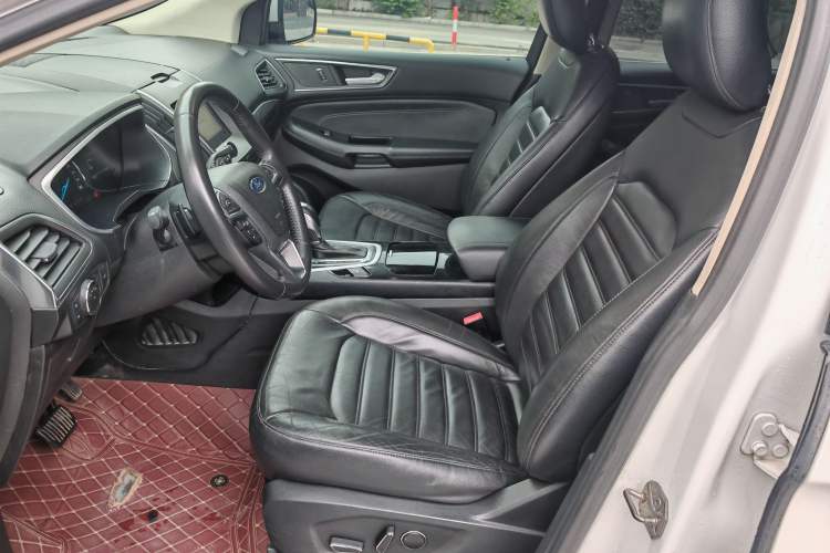 Used Ford Edge 2016 EcoBoost 245 Two-Wheel-Drive Titanium 7-Seater Left Front Seat