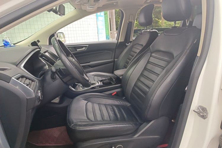 Used Ford Edge 2016 EcoBoost 245 Two-Wheel-Drive Titanium 7-Seater Left Front Seat
