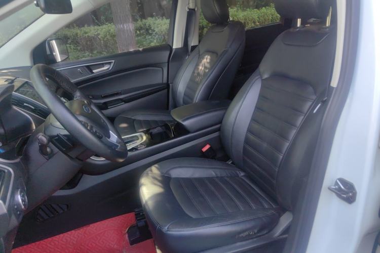 Used Ford Edge 2016 EcoBoost 245 Two-Wheel-Drive Platinum Edition 7-Seater Left Front Seat