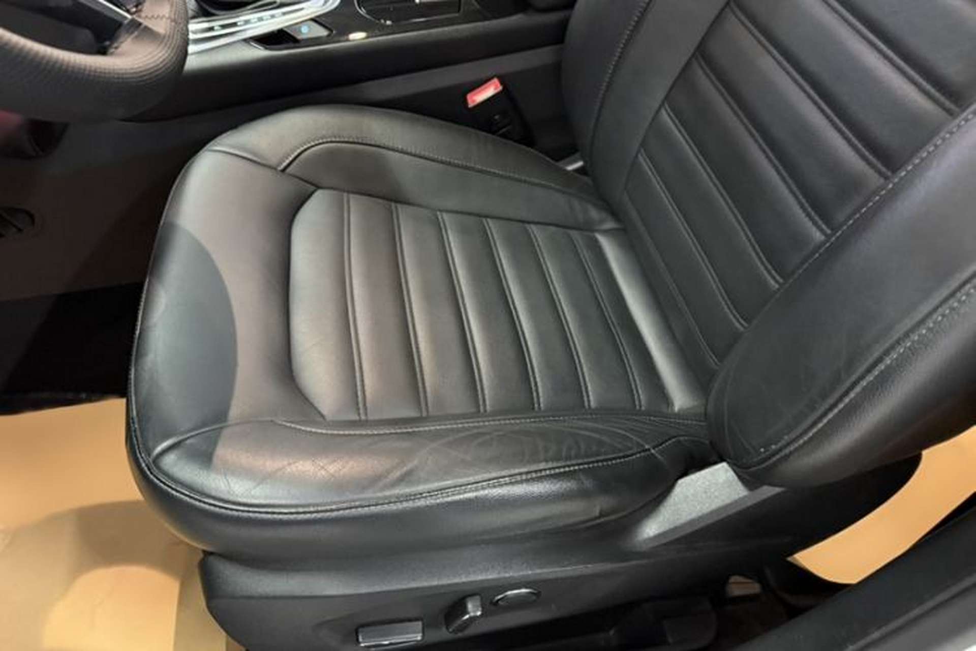 Used Ford Edge 2016 EcoBoost 245 Four-Wheel Drive Titanium Edition 7-Seater Left Front Seat